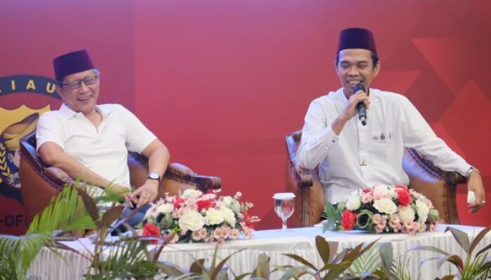 Kolaborasi Unik UAS dan Rocky Gerung dalam Kajian Subuh, Aksi Nyata untuk Alam