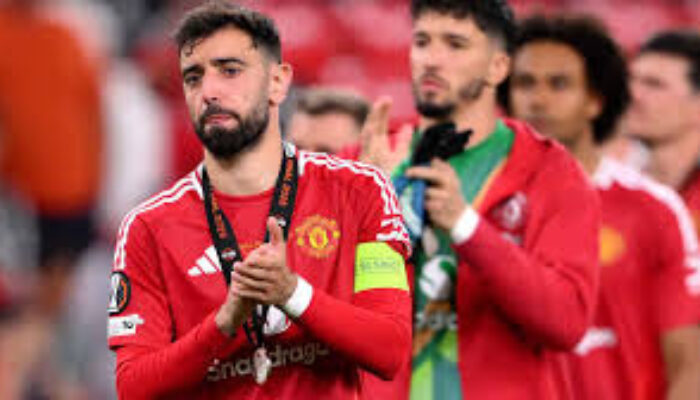 Manchester United Siap Lelang Seluruh Pemain Utama, Termasuk Sang Kapten