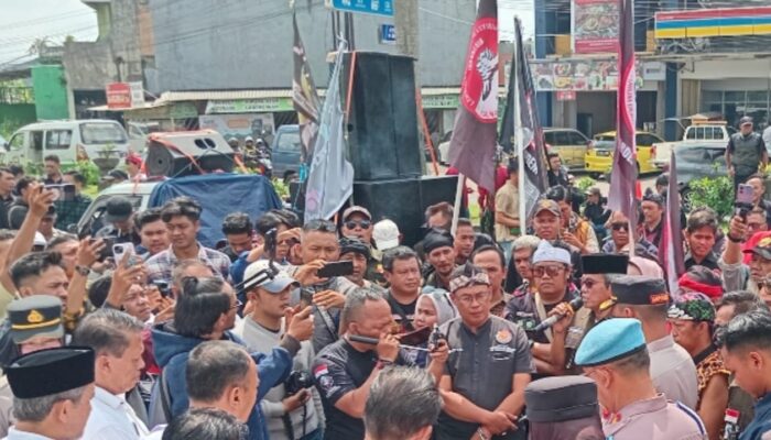 Aspirasi Tak Terdengar, Surat Tak Dijawab: Komunitas Budaya Geruduk Pemkot Tasikmalaya