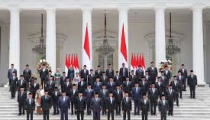 Tiga Menteri Ini Harus Segera di-Reshuffle karena Dinilai Bermasalah, Berikut Penjelasan Pengamat Politik!