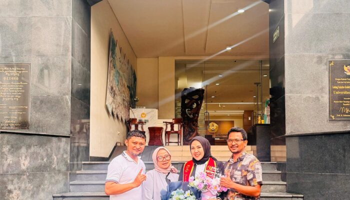 Membanggakan! Riska Junita, dari Tasikmalaya Menuju Gelar Magister Kenotariatan di Universitas Pasundan