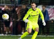 Adam Przybek kiper persib