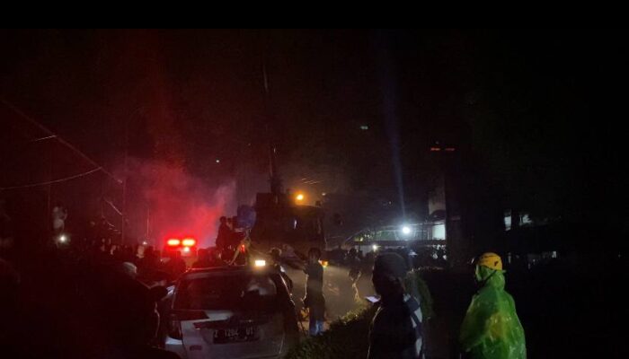 Anggota Polisi Tewas Tertimpa Pohon Tumbang di Jalur Tasikmalaya–Rajapolah