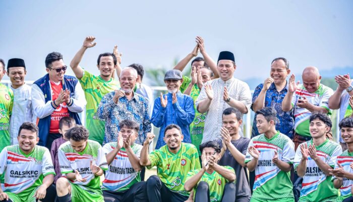 Dari Cisayong Tasikmalaya, Para Alumni Semarakkan Peringatan 1 Abad Pondok Modern Darussalam Gontor 3 WhatsApp Image 2025 06 25 at 14.01.40 1