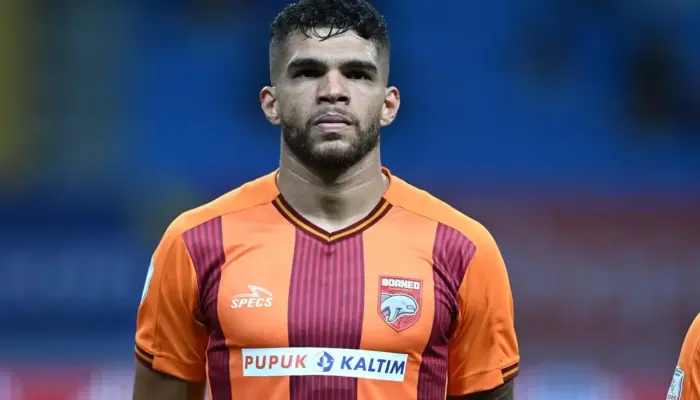 Berguinho Resmi Gabung Persib, Gelandang Kreatif Asal Brasil Siap Kawal Lini Tengah 2 berguinho2
