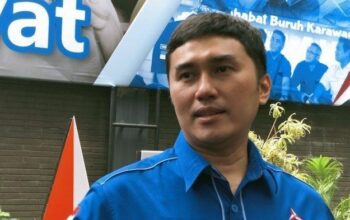 Herzaky Mahendra Putra