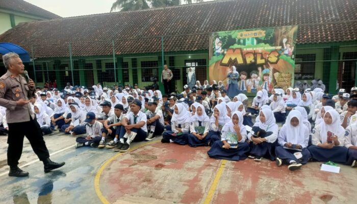 Kapolsek Cisayong Jadi Pemateri MPLS di SMAN 1 Cisayong, Soroti Bahaya Narkoba dan Pentingnya Tertib Lalu Lintas