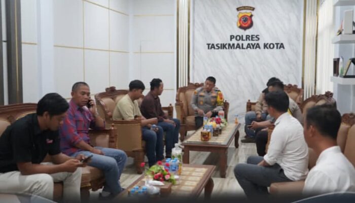 HMI Cabang Tasikmalaya Jalin Silaturahmi dengan Kapolres, Bahas Sinergi dan Isu Kebangsaan