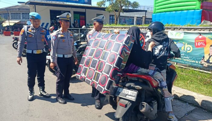 Pelanggaran Helm Mendominasi Operasi Patuh Lodaya 2025, Polres Tasikmalaya Gencarkan Edukasi