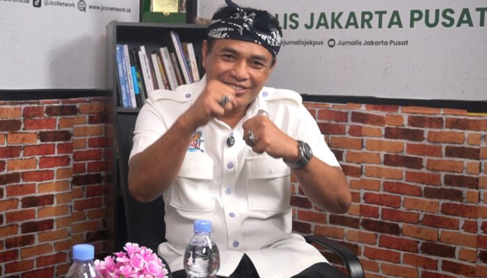 Budiyanto Hadinagoro Ngamuk! Roy Suryo Diajak Adu Jotos di Ring MMA