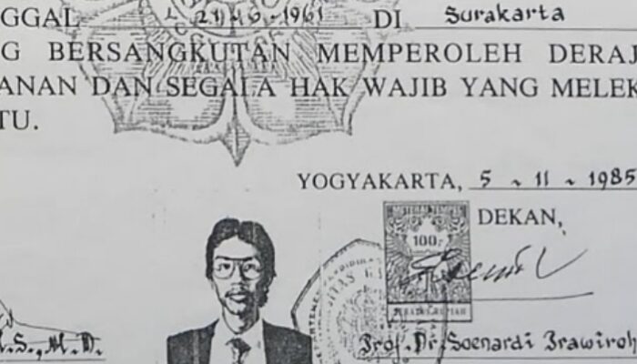 ijazah jokowi