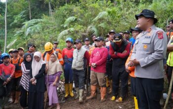longsor korban2