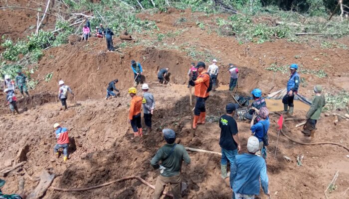 Pencarian Korban Longsor Salawu Tasikmalaya Masuki Hari Keempat, Hasil Masih Nihil