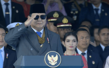 presiden prabowo subianto dalam upacara peringatan ke 79 hari bhayangkara pelataran merdeka monas jakarta 172025 1751334013459 169