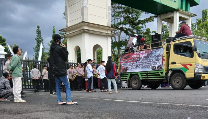 Santri Setasik Raya Desak Bupati Tasikmalaya Buka Cut Off Anggaran