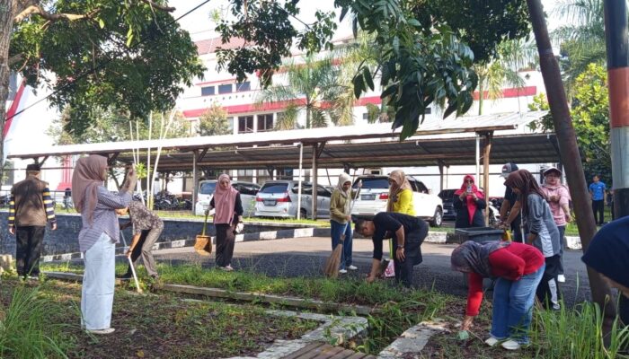 Dari Setda hingga Desa, Pemkab Tasikmalaya Canangkan Kebersihan Rutin 2 IMG 20250823 WA0023
