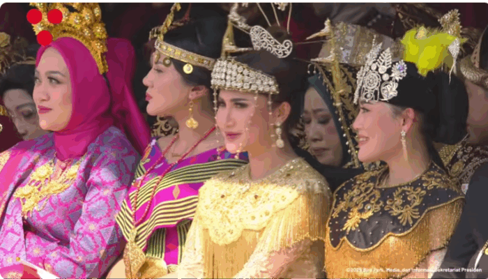 Aktris Cantik hingga Aksi Heroik Penerjun TNI Ramaikan Upacara HUT ke-80 RI di Istana Merdeka