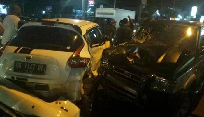 Kecelakaan Beruntun di Ciawi, Sopir Mobil Pengangkut Uang Tewas, Enam Luka Serius