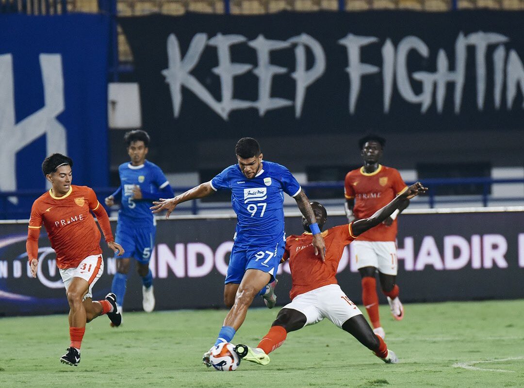 persib manila3 e1755140157825