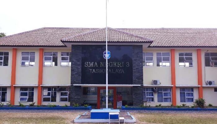 Tak Terbukti Lakukan Pungli, Kepala SMAN 3 Tasikmalaya Hj Elin Yuliani Kembali Aktif