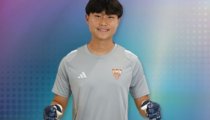Kiper Muda Indonesia, Aaron Ang, Resmi Merapat ke Sevilla U-19