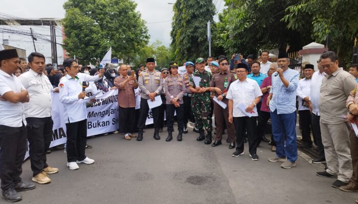 Ratusan Guru Madrasah di Kota Tasikmalaya Demo Tuntut Kesetaraan Kebijakan PPPK