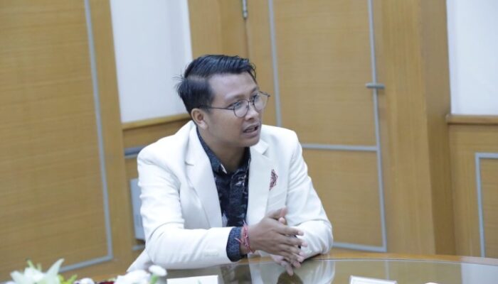 KMHDI Sindir DPR: Mundur Lebih Terhormat daripada Status Nonaktif Abal-Abal 2 Wayan Darmawan