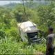 Naas! Mobil Pengangkut MBG Masuk Jurang di Mangunreja, Polisi: Sopir Hilang Kendali
