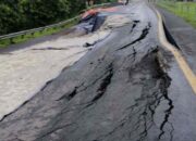 Hujan Deras Sebabkan Jalan di Karangnunggal Amblas Sepanjang 20 Meter