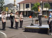 Kapolres Tasikmalaya Pimpin Sertijab Kapolsek Cikalong dan Salopa, Ini Pesan Tegasnya