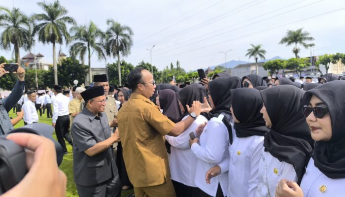 Wali Kota Tasikmalaya Lantik 1.855 PPPK, Tegaskan Semua Sama Mengabdi untuk Kota