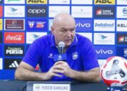 Meski Hanya Butuh Imbang, Bojan Hodak Tetap Targetkan Kemenangan Persib di Markas LCS