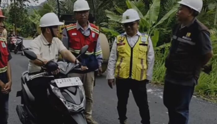 Bupati Tasikmalaya Monev Proyek Jalan Cibalong–Derah, Tegaskan Komitmen “Jalan Kasep”