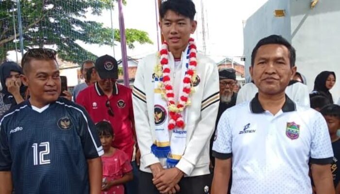 Penyambutan Meriah Atlet Voli Timnas U-18 Farrel Dwika Alessi di Alun-Alun Cisaga