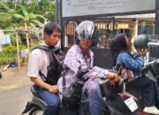 Kisah Dedi Supriatna: Guru Sukwan SLB Kota Tasikmalaya Berjuang 30 Tahun dengan Gaji Minim