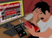 Ketagihan Judi Online! Buruh Bangunan Ini Panjat Atap dan Bobol Minimarket, Akhirnya Tertangkap Basah