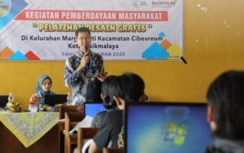 Diskominfo Kota Tasikmalaya dan Karang Taruna Margabakti Gelar “Kominfo Mengajar” di SMK Al Basith