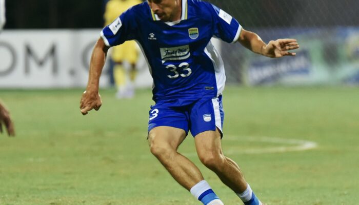 Thom Haye Bersinar dengan Dua Assist, Tapi Persib Bandung Tumbang 2-3 dari Lion City Sailors