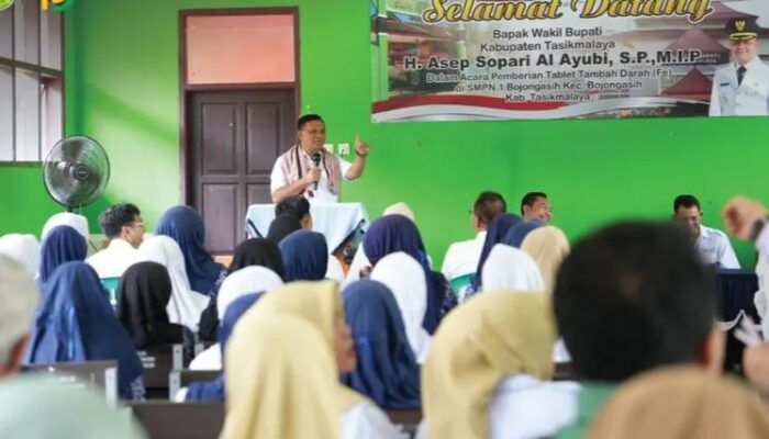 Wabup Tasikmalaya Salurkan Tablet Tambah Darah untuk Siswi SMPN 1 Bojongasih, Dorong Gerakan Nasional Aksi Bergizi
