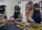 Sidak Dini Hari, Wabup Tasikmalaya Periksa Proses Masak Program MBG di Sukaraja