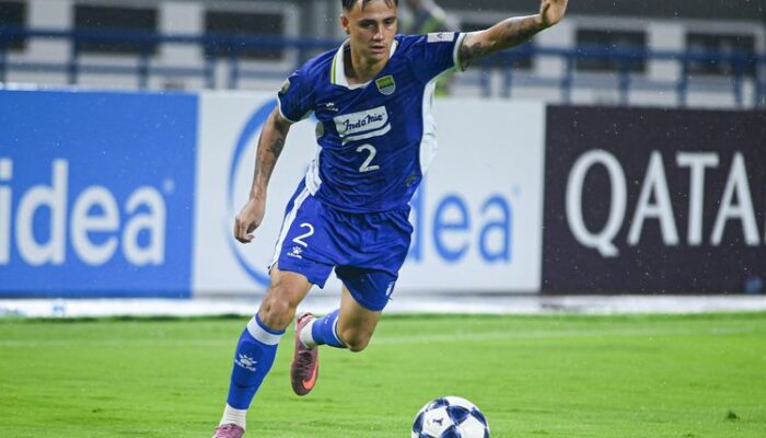 Dua Saudara, Dua Kota, Satu Puncak: Eliano dan Tijjani Reijnders Rayakan Takdir yang Sama