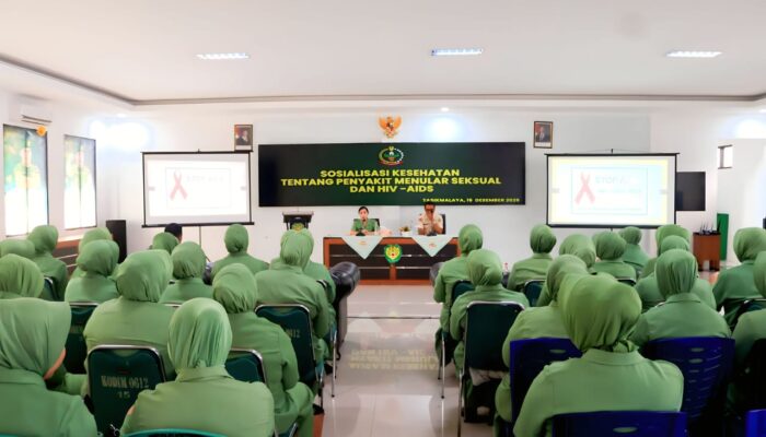 Persit Kodim 0612/Tasikmalaya Gelar Sosialisasi PMS dan HIV-AIDS, Tekankan Peran Ibu Jaga Kesehatan Keluarga