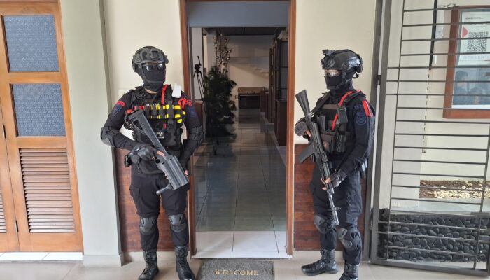 Sterilisasi Gereja Jelang Natal 2025, Polres Tasikmalaya Kota Libatkan Gegana hingga Banser