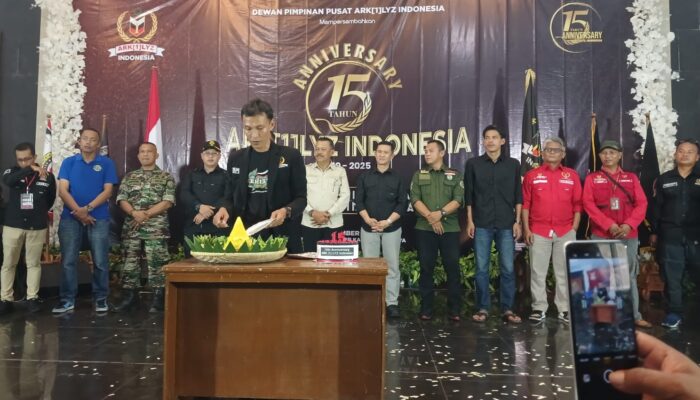 Anniversary ke-15 Ark[1]lyz Indonesia, Tegaskan Komitmen Cetak Kader Progresif dan Peduli Sosial