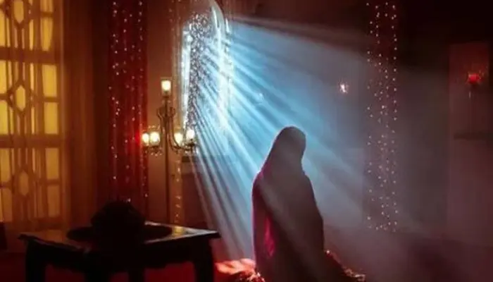 Dialog Hati: Antara Cahaya yang Disambut dan Cahaya yang Dipadamkan