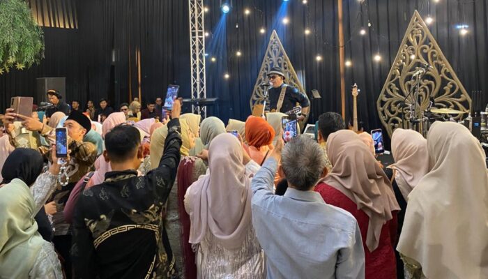 Mewah dan Penuh Haru, Doel Sumbang Meriahkan Pernikahan Putri Mantan Bupati Tasikmalaya