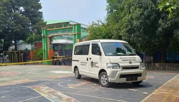 Pengantaran MBG Tak Boleh Masuk Sekolah, Mobil Wajib Berhenti di Luar Pagar