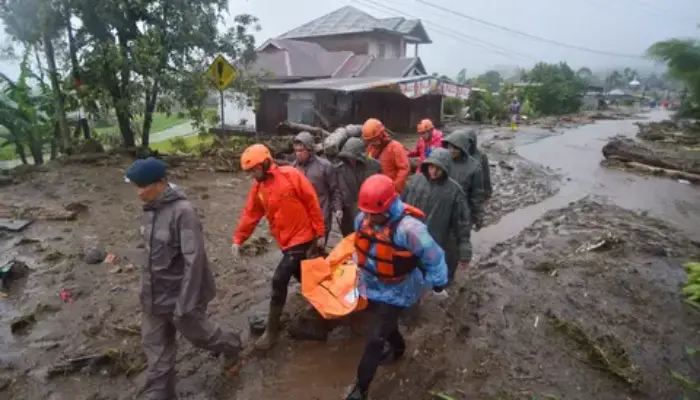 Update Korban Banjir Bandang dan Longsor di Aceh–Sumut–Sumbar Tembus 883 Jiwa, 520 Orang Masih Hilang