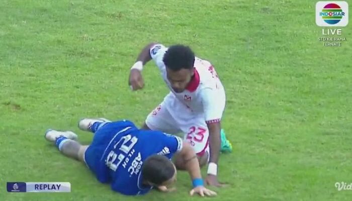 Viral Aksi Mengepalkan Tangan Yance Sayuri ke Marc Klok, Ini Akhir Ceritanya