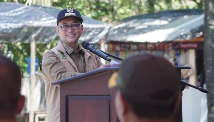 Bupati Tasikmalaya Launching Gerakan Satu Siswa Satu Pohon, Dorong Swasembada Pangan Berbasis Sekolah